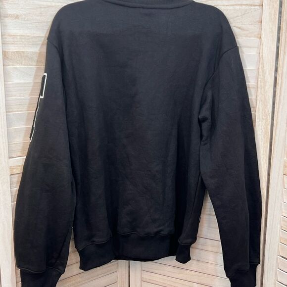 Black Laced Up Sneak Gallery GOAT Patch Sweatshirt L - Picture 7 of 7